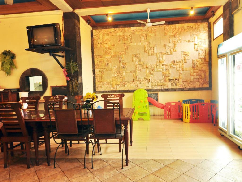 Jesens Inn I Kuta  Luaran gambar