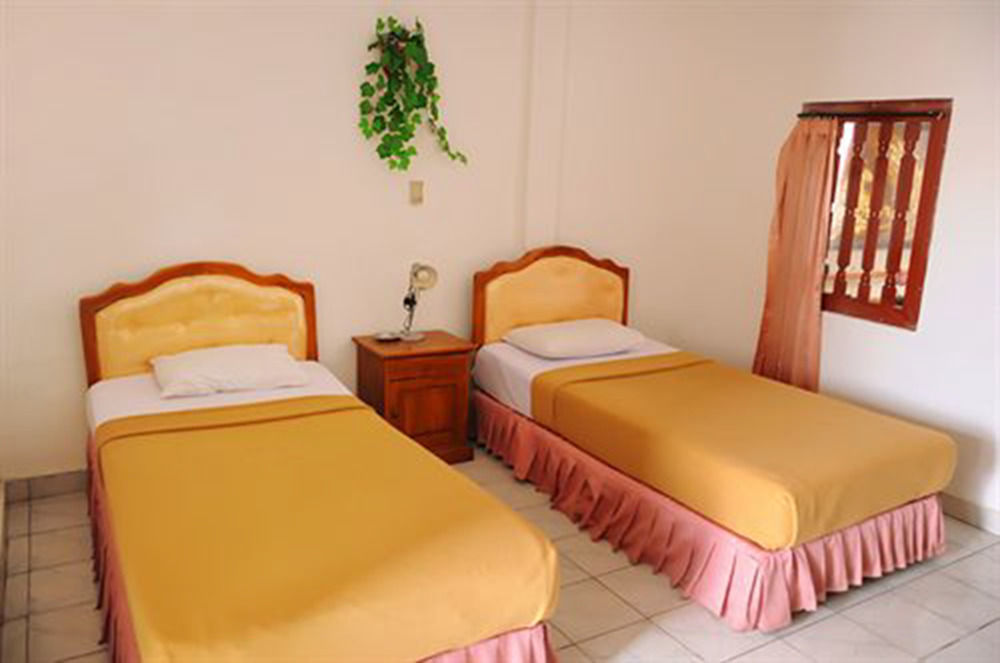 Jesens Inn I Kuta  Luaran gambar