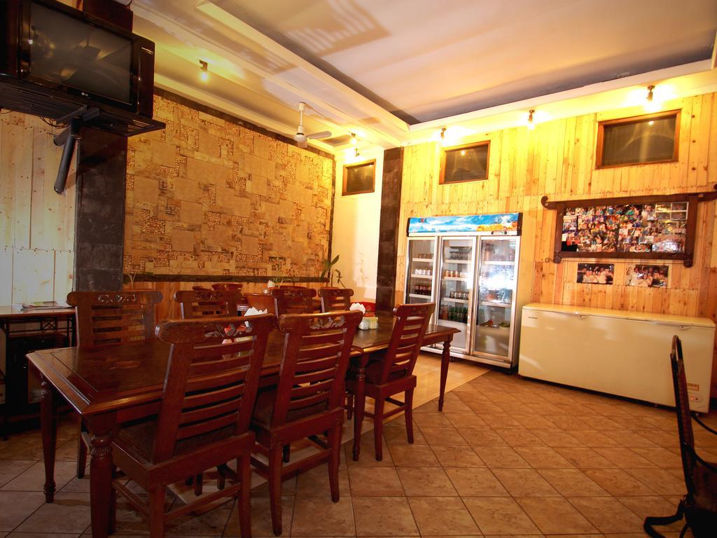 Jesens Inn I Kuta  Luaran gambar